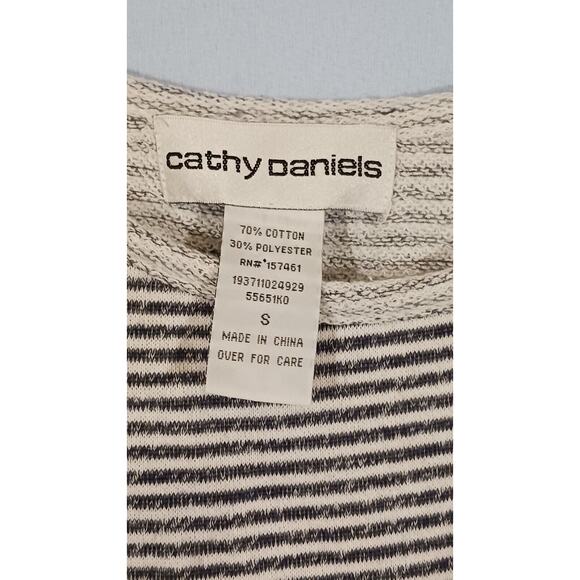 CATHY DANIELS Women's Small 3/4 Sleeve Black and White Striped Zipper Accent - Picture 2 of 4